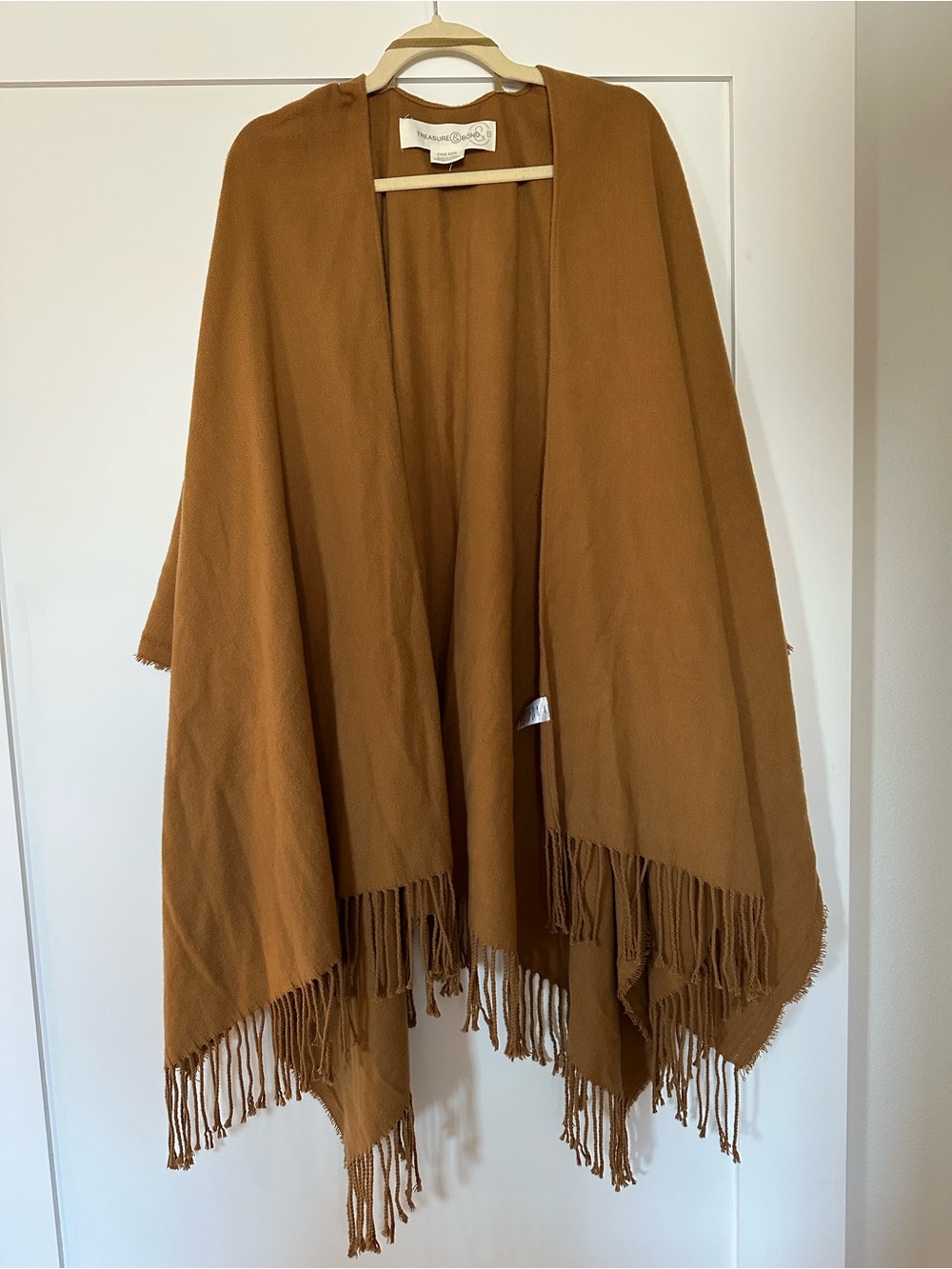 Treasure & Bond Shawl